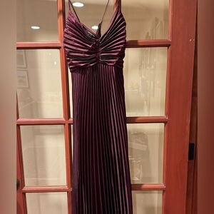 SOLAIRE PLEATED MIDI DRESS - Banana Republic, Size 6